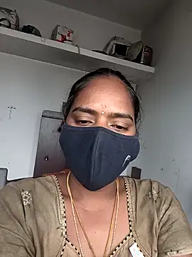 Tamil Hot Divya online show from February 2, 2026, 4:55 am