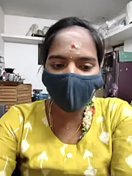 Tamil Hot Divya online show from February 15, 2026, 10:50 pm