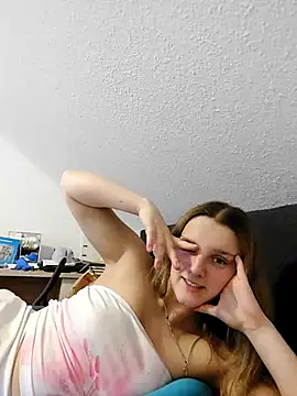 Snapshot of HotAlice69 chatting on February 27, 2026, 10:32 pm HotAlice69 online show from February 27, 2026, 10:32 pm