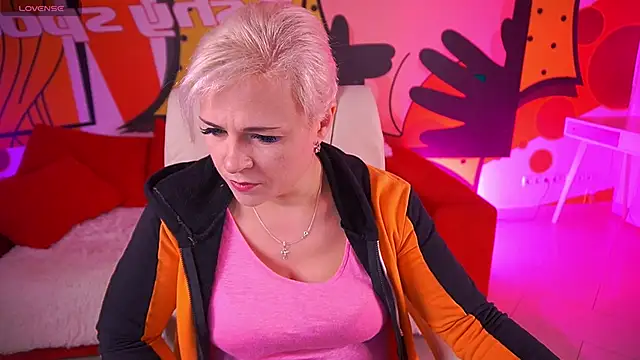 CrystalVibe online show from March 30, 2026, 5:41 am