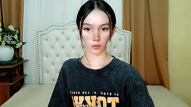 Snapshot of SweetcockAsian chatting on March 9, 2026, 5:44 am SweetcockAsian online show from March 9, 2026, 5:44 am