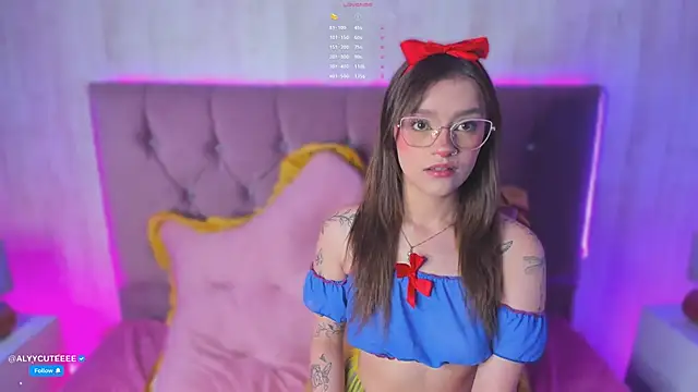 alyy cut3 online show from February 25, 2026, 8:07 pm