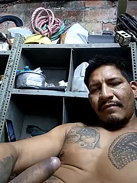 Snapshot of cielo420 chatting on April 8, 2026, 4:01 am cielo420 online show from April 8, 2026, 4:01 am