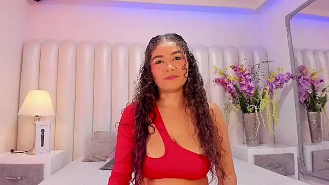 Snapshot of CamilaCastillo chatting on April 25, 2026, 8:06 pm CamilaCastillo online show from April 25, 2026, 8:06 pm