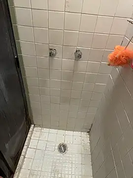 Snapshot of wolfbucker chatting on January 13, 2026, 7:30 pm wolfbucker online show from January 13, 2026, 7:30 pm