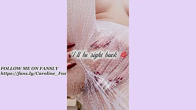 Snapshot of Caroline_F0x chatting on January 16, 2026, 6:01 pm Caroline F0x online show from January 16, 2026, 6:01 pm