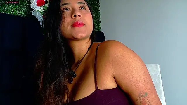 AnnaSmiles online show from April 8, 2026, 3:01 pm