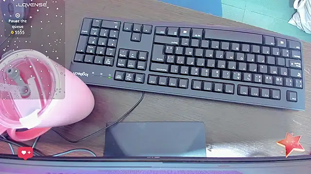 emilywilliis online show from February 25, 2026, 11:53 am