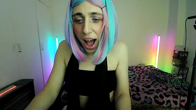 HoneyValentine online show from March 22, 2026, 9:07 pm