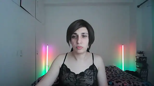 HoneyValentine online show from May 24, 2026, 7:52 pm