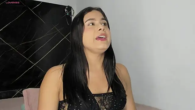 Skarleth queen online show from March 7, 2026, 3:47 am