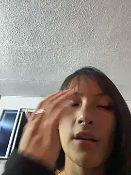 Michelle ec online show from April 10, 2026, 4:44 pm