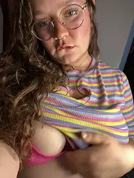 ParejaSutra69 online show from March 30, 2026, 1:50 am