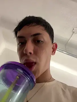 Snapshot of Iamcami_ chatting on February 21, 2026, 7:15 pm Iamcami online show from February 21, 2026, 7:15 pm