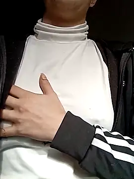 girlx23shusi online show from January 7, 2026, 1:24 pm