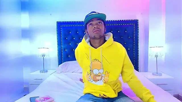 Cristal and luke online show from March 24, 2026, 3:22 am