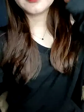 Snapshot of ChanChanLy chatting on February 14, 2026, 3:42 pm ChanChanLy online show from February 14, 2026, 3:42 pm