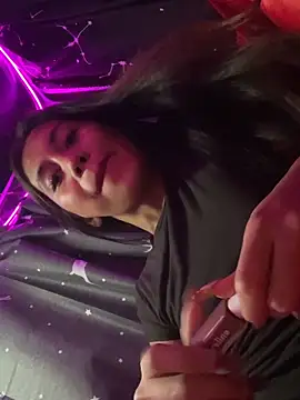 bigmeatcock luna online show from May 3, 2026, 2:50 am