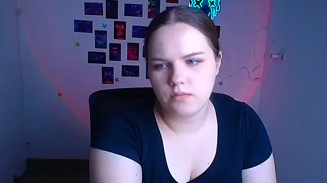 Kitty Mia Kitty online show from April 14, 2026, 5:46 am