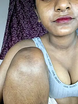 Snapshot of Royal-girl78 chatting on February 5, 2026, 4:55 pm Royal-girl78 online show from February 5, 2026, 4:55 pm