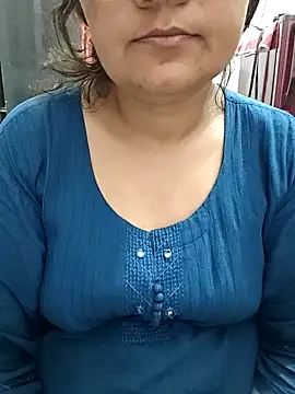 piryasharma005 online show from March 10, 2026, 6:02 pm