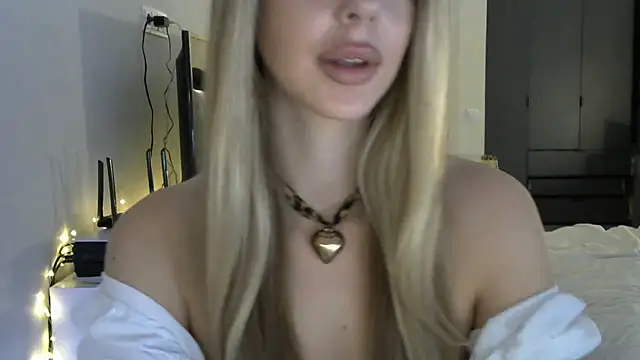 LizaSweetyq online show from February 28, 2026, 9:21 am