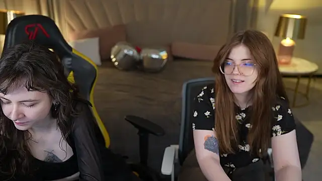 Orly flame online show from March 26, 2026, 11:49 am