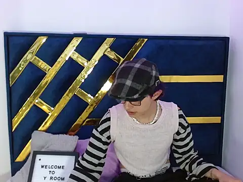 Angel adrien online show from January 7, 2026, 1:46 pm