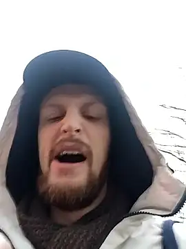 Snapshot of yurii_magic chatting on January 7, 2026, 6:05 am yurii magic online show from January 7, 2026, 6:05 am