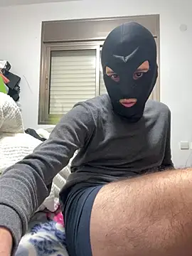 Snapshot of petiteyanel chatting on February 11, 2026, 6:51 am petiteyanel online show from February 11, 2026, 6:51 am