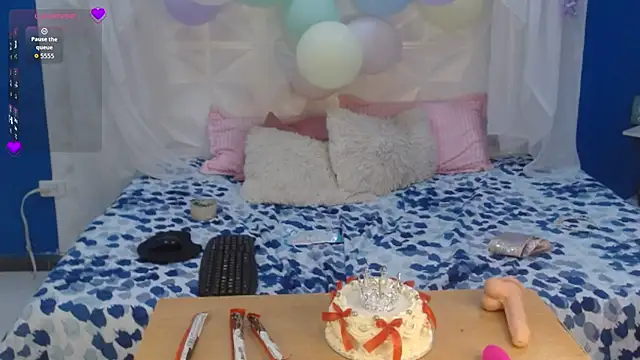 esmeralda cuisman online show from March 1, 2026, 11:56 am