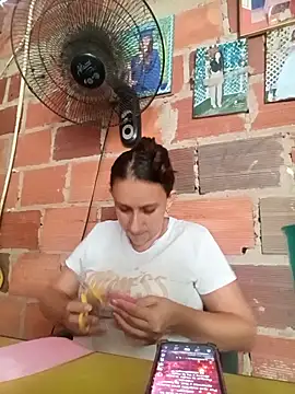 Snapshot of Andry-19 chatting on February 16, 2026, 6:59 pm Andry-19 online show from February 16, 2026, 6:59 pm