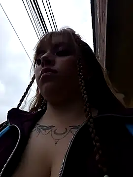 ISABELLA-01  online show from April 23, 2026, 7:27 pm