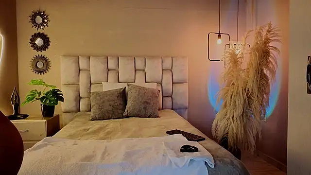 Snapshot of _liiss chatting on February 10, 2026, 11:36 am liiss online show from February 10, 2026, 11:36 am