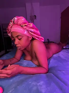 oshun6360 online show from March 24, 2026, 2:49 am