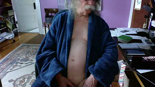 Snapshot of LickYourYoni chatting on May 22, 2026, 2:01 pm LickYourYoni online show from May 22, 2026, 2:01 pm