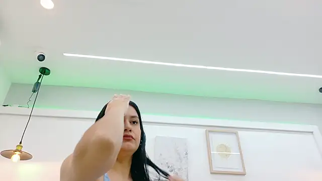 AlmaRose  online show from February 9, 2026, 12:09 pm