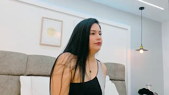 Snapshot of AlmaRose_ chatting on April 29, 2026, 12:31 pm AlmaRose online show from April 29, 2026, 12:31 pm