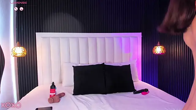 PandoraMiller online show from February 9, 2026, 5:06 pm