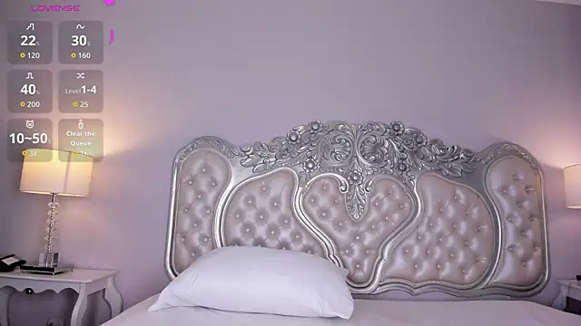 KatheOlson online show from April 11, 2026, 8:13 pm