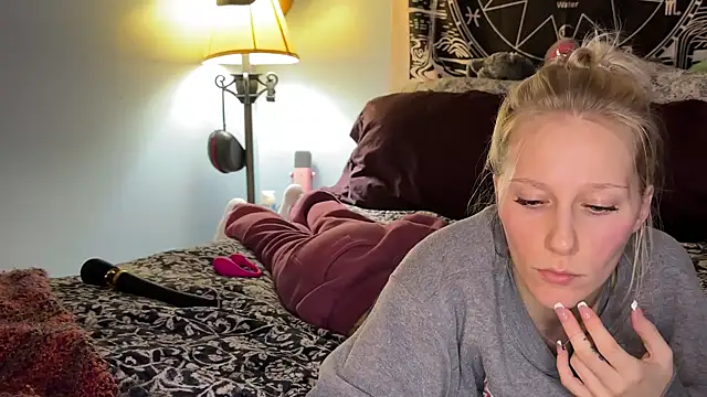 mysunidreamss online show from April 3, 2026, 1:58 am