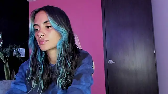 azula lillet online show from February 4, 2026, 10:04 pm