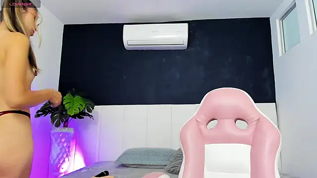 Snapshot of yeye_sweet_ chatting on June 25, 2026, 5:12 am yeye sweet online show from June 25, 2026, 5:12 am