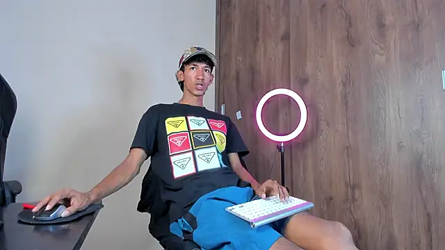 Snapshot of neitan_miller_ chatting on February 14, 2026, 3:09 pm neitan miller online show from February 14, 2026, 3:09 pm