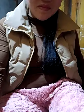 Snapshot of Nelina- chatting on January 9, 2026, 1:14 pm Nelina- online show from January 9, 2026, 1:14 pm