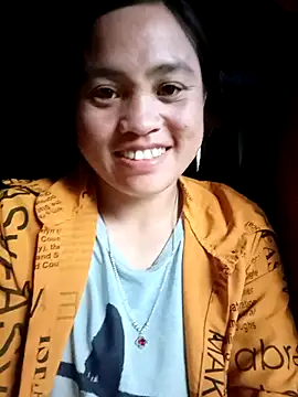 Lyyylina online show from May 25, 2026, 11:27 am