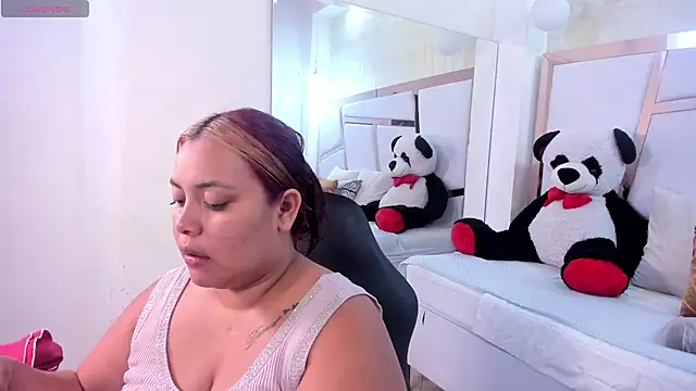 tatikanyx online show from March 4, 2026, 12:00 pm