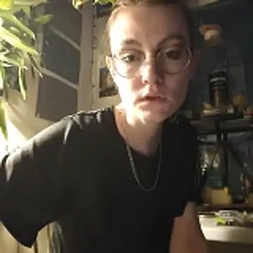 Snapshot of Shy_Bamby chatting on February 23, 2026, 10:18 pm Shy Bamby online show from February 23, 2026, 10:18 pm