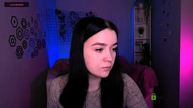 monica xcx online show from April 1, 2026, 7:22 pm