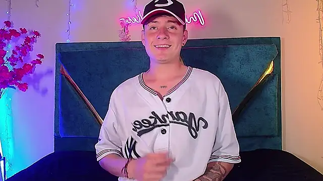 dantte grey online show from January 8, 2026, 4:37 am